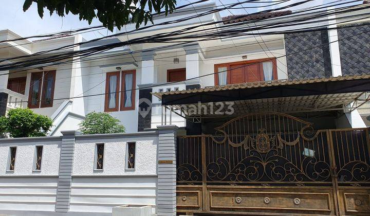 Dijual Rumah Megah di Durensawit Jakarta Timur 2