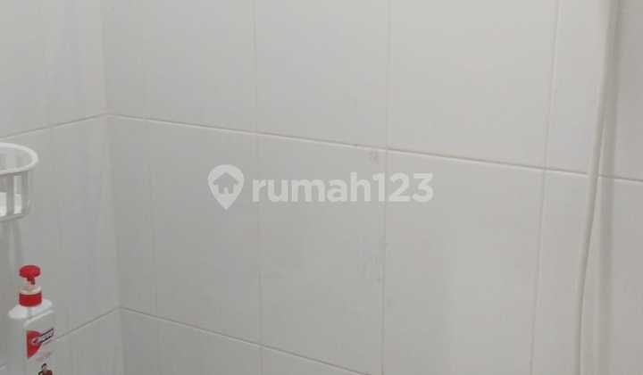 Beautiful Minimalist House in Gading Serpong, 2 Floors, Ready to Occupy 2