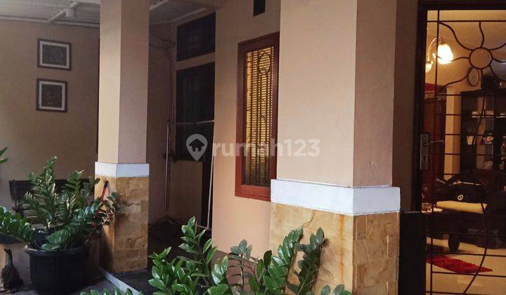 Rumah Elegan Full Furnished Di Graha Raya Bintaro 1