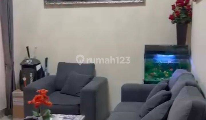 Rumah 2 Lantai Full Renov Di Graha Raya Bintaro 2