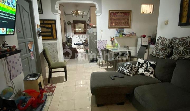 For Sale House in Graha Raya Bintaro 2