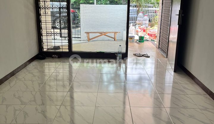 Disewakan Rumah Dalam Komplek Kalibata, Baru Selesai Renovasi, Bisa Untuk Silent Office