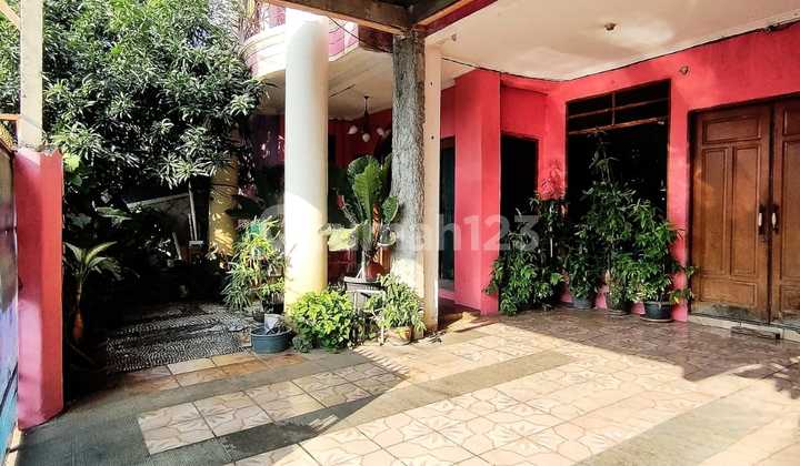 Rumah Bagus Dijual di Duren Sawit, Ada Private Pool Rumah Bagus Dijual di Duren Sawit, Ada Private Pool