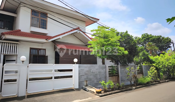 Dijual Rumah di Puri Indah Kembangan Selatan LT 508 m2 Posisi Hook 