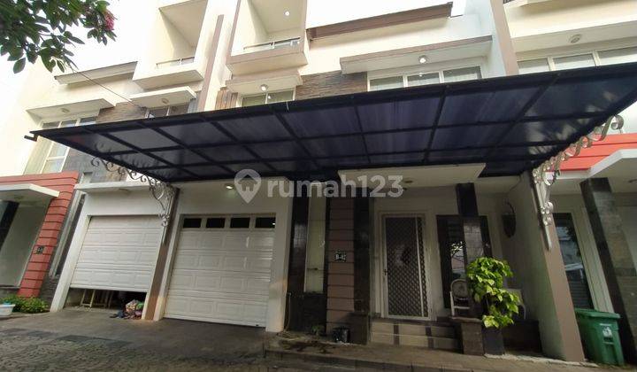 Dijual Rumah di Townhouse Senayan Golf Residence Unit Best Deal  1