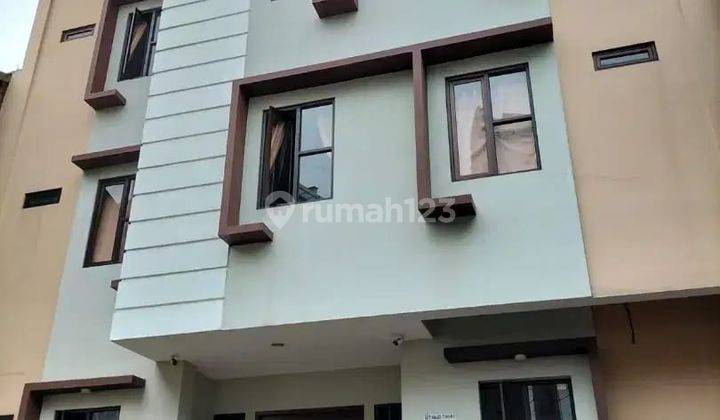 Kost Kostan 37 Kamar Full Terisi di Setiabudi Timur Jalan 2 Mbl 1