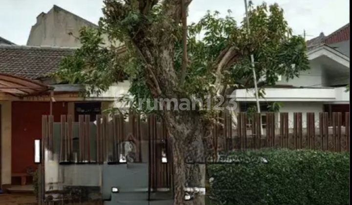 For Sale House in Taman Alfa Indah Joglo, Land Area 250, Price 3.9 M