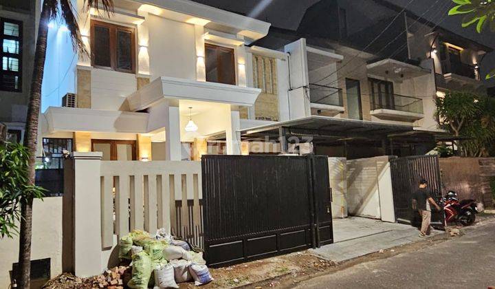 Dijual Rumah 2 Lantai di Pondok Indah Hadap Selatan Siap Huni 2