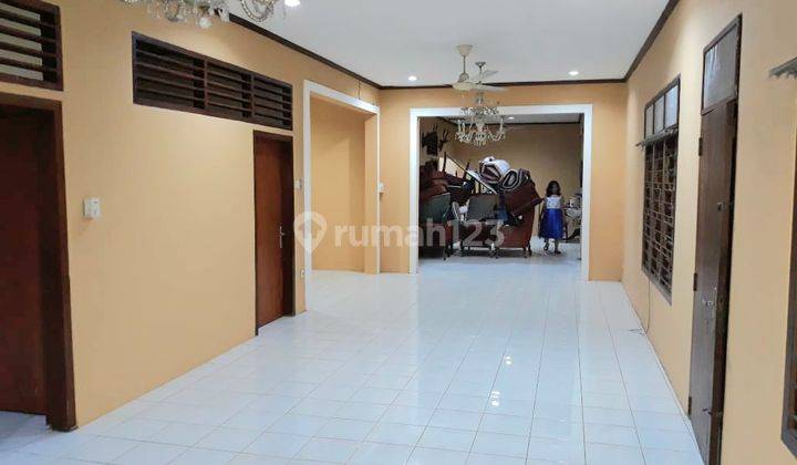 Dijual Murah Rumah di Petojo Jakarta Pusat Jalan 2 Mobil Luas Tanah 185 M2 2