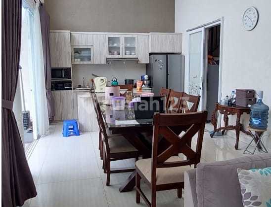 For Sale House Inside Complex in Pasar Minggu with Pool, Good Condition 2