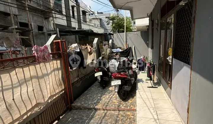 Dijual Rumah Kost di Grogol ada 22 Kamar Lokasi Dekat dengan Universitas Dijual Rumah Kost di Grogol ada 22 Kamar Lokasi Dekat dengan Universitas