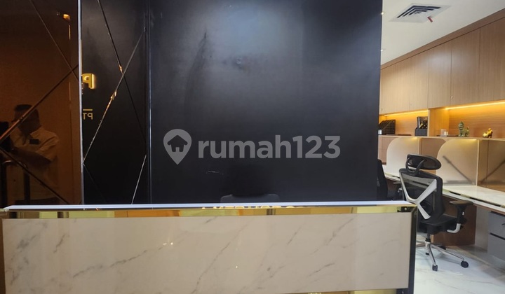 Jual Ruang Kantor / Office space di Menara Tendean Luas 30 m2 Semifurnished Bagus