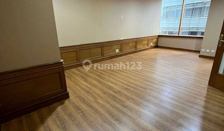 Dijual / Disewakan Office Menara Sudirman Semifurnished Baru Renovasi 2