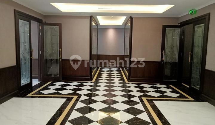 Dijual Kantor di Treasury Tower District 8 Kondisi Siap Pakai Lantai Marmer Dijual Kantor di Treasury Tower District 8 Kondisi Siap Pakai Lantai Marmer