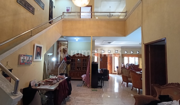 Rumah Mewah 2 Lantai Luas di Komplek Fajar Raya Cimahi - Lingkungan Elite dan Aman 2