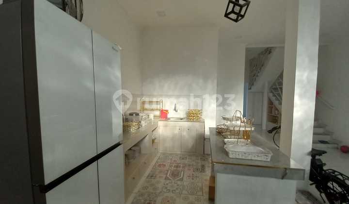 Rumah 2,5 Lantai, siap huni di Royal Village, Cibeber - Cimahi  2