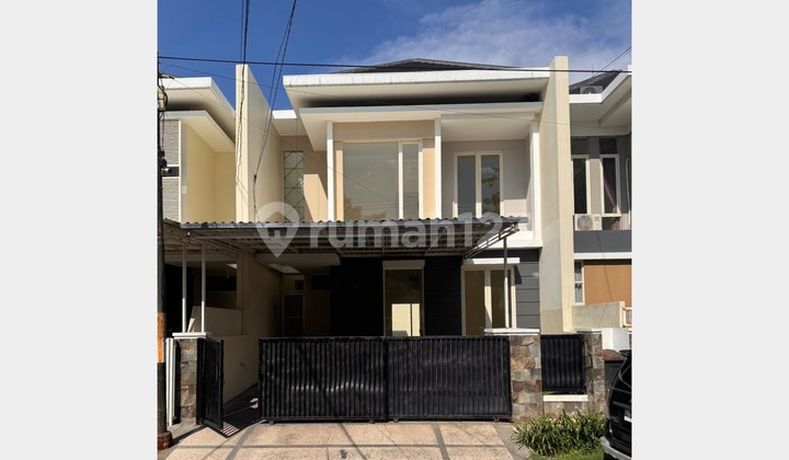 Rumah Baru Gress 2 Lt, Lokasi Strategis & Ciamiiik, Araya, SBY