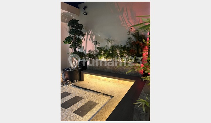 Rumah Bagus Minimalis dan Strategis Dekat Ciputra World, Sby 2