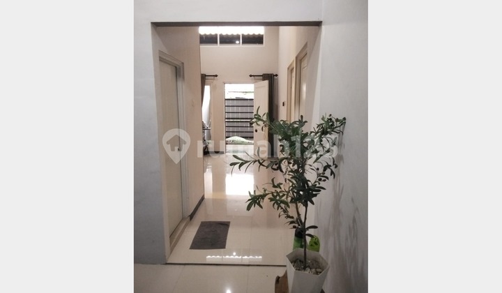 The Most Luxurious House in Alana Cemandi, Near Juanda Airport, Sedati