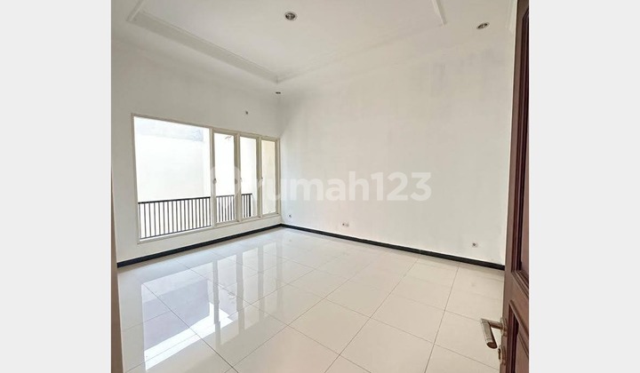 Rumah Baru dan Lingkungan Mewah di Manyar, Surabaya   2