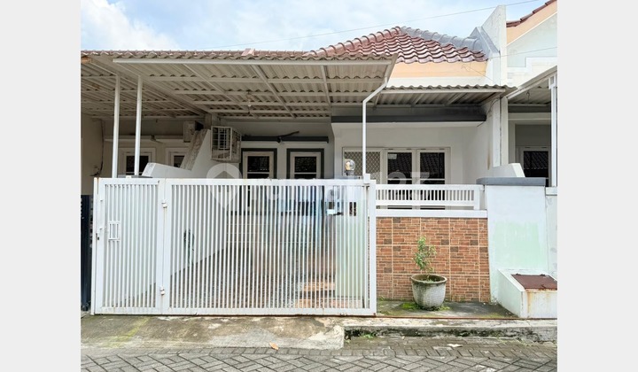 Hot Rumah Siap Huni, Lokasi Strategis di Rungkut, Surabaya Hot Rumah Siap Huni, Lokasi Strategis di Rungkut, Surabaya