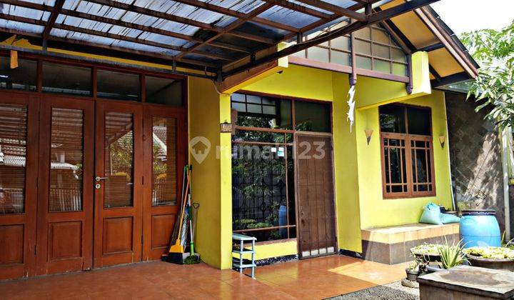 Di jual rumah di komplek marga wangi estet buah batu 2