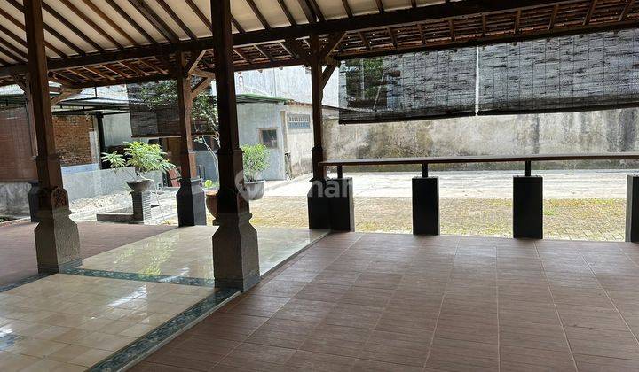 Rumah Joglo cocok unt cafe, restorant, balai pertemuan, kantor, gudang dll Ruang Usaha