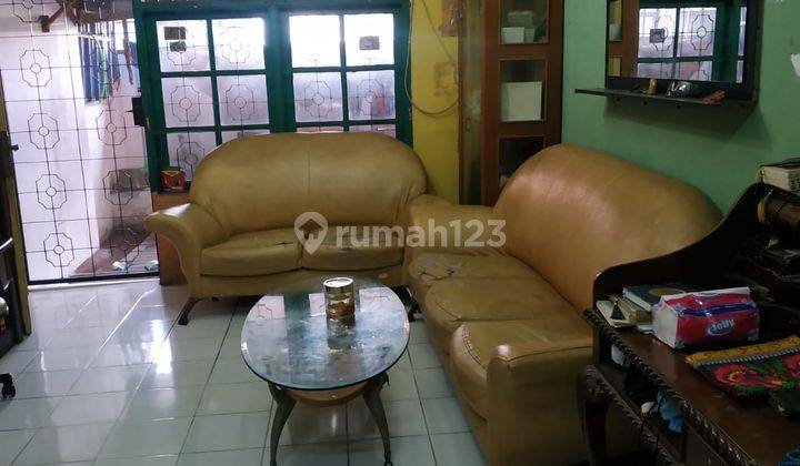 Rumah 2 lantai posisi hook di kawasan asri dekat fasum  2