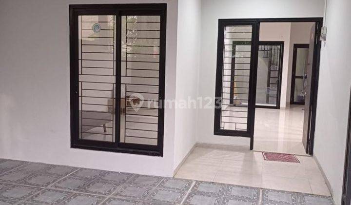 Rumah baru cantik 2 lantai dgn konsep modern dan sanitary lux harga damai dekat lantor walkot Tangsel 1