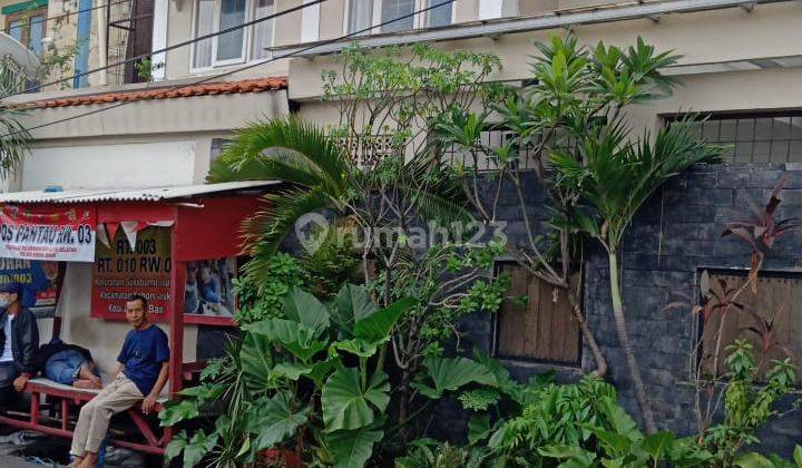 Dijual Cepat Rumah Hook di Kebon Jeruk, Jakarta Barat 1