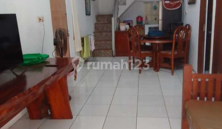 Rumah 2 Lantai Bonus Tempat Usaha Harga Terjangkau Nego Sampai Deal Rumah 2 Lantai Bonus Tempat Usaha Harga Terjangkau Nego Sampai Deal