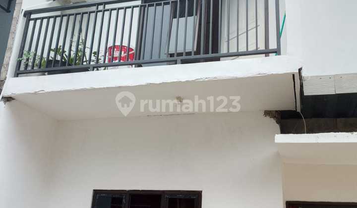 2-Story House in Limo Cinere, Very Economical Price, Ready to Occupy. 2-Story House in Limo Cinere, Very Economical Price, Ready to Occupy.