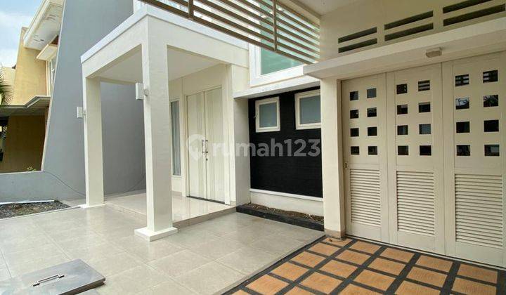 Rumah Minimalis Pakuwon City Furnish Mewah 3 Kamar 1