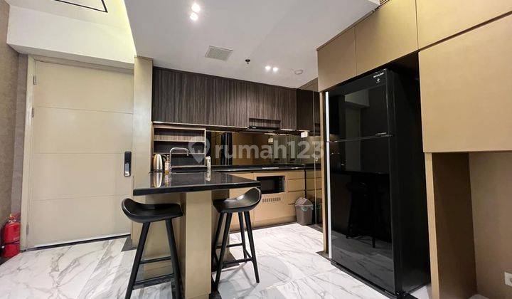 Apartemen Pakuwon Lariz Mansion 2 Bedroom Full Furnish Mewah 1