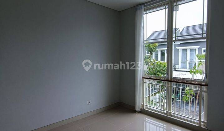 Rumah Baru Minimalis Modern 2 lantai dekat Graha Family dan Dian Istana 3 Kamar Tidur 4