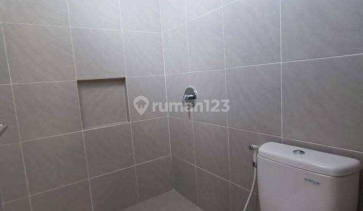 Rumah Baru Minimalis Modern 2 lantai dekat Graha Family dan Dian Istana 3 Kamar Tidur 7
