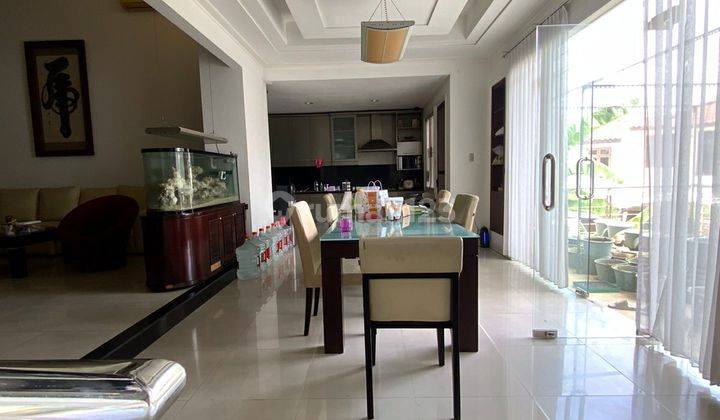 Rumah Mewah Split Level 2,5 Lantai Bagus SHM di Villa Bukit Mas  1