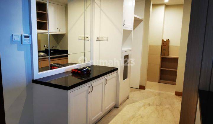 Apartement One East Residences 1 BR Furnished Bagus 3