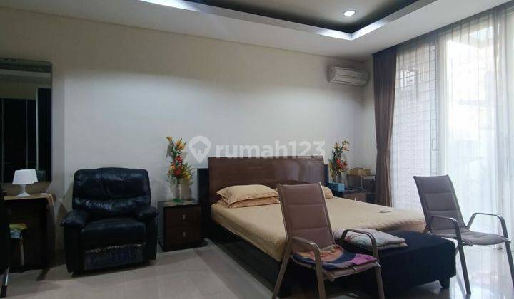 BU Cepat Rumah 2 Lantai Minimalis Furnish Pakuwon Villa Valensia 2