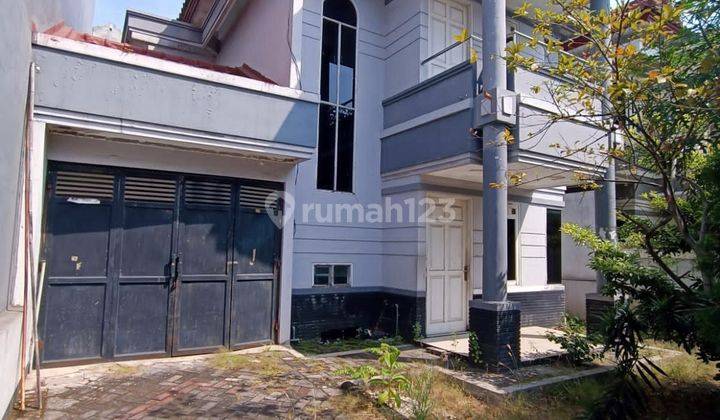 Rumah 2 Lantai Bagus SHM di Unimas Garden Regency, Sidoarjo 1