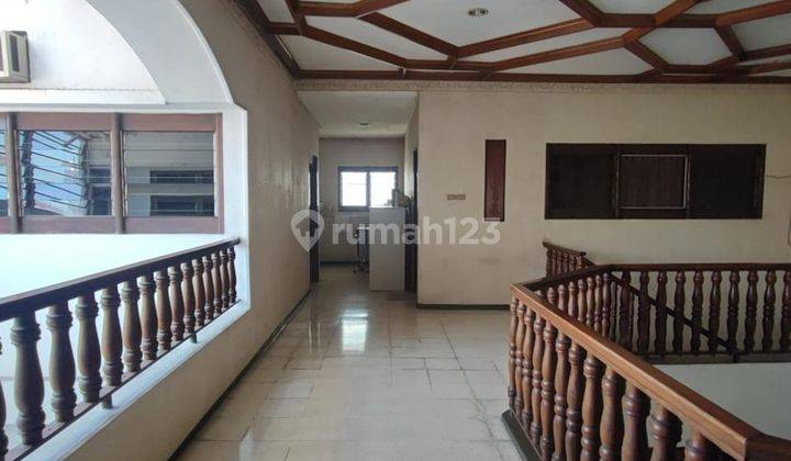 Rumah 2 Lantai Bagus di Ngagel Jaya Barat, Surabaya 2