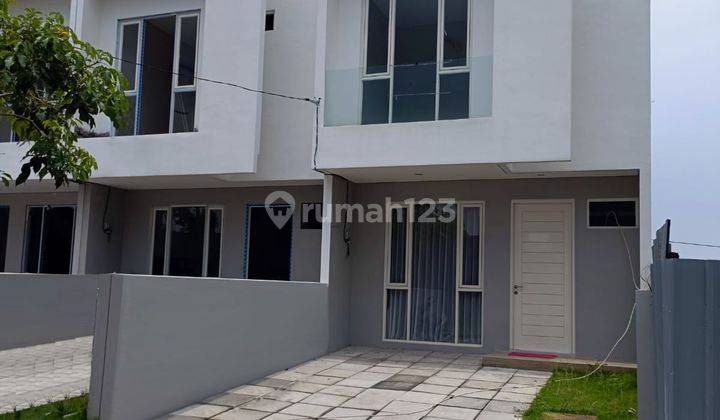 Langka Rumah Baru Minimalis Modern dekat Dian Istana 4 Kamar 2