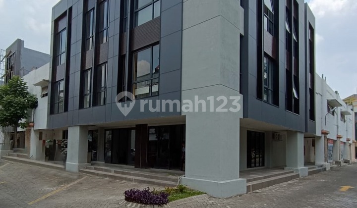 New Ready-to-Use 3-Story Shop House in Darmo Permai, Harapan Plaza, Segi Delapan. New Ready-to-Use 3-Story Shop House in Darmo Permai, Harapan Plaza, Segi Delapan.