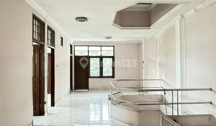 Rumah Dukuh Kupang Barat Strategis Cocok Untuk Usaha Lokasi Terdepan 2