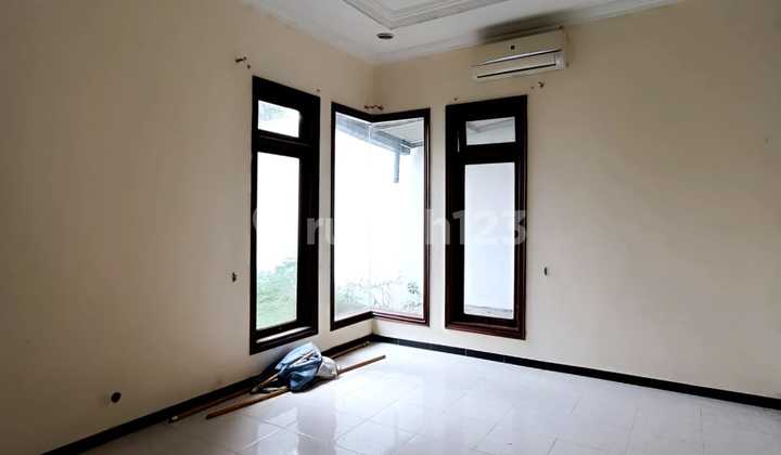 Quick Sale Villa Bukit Mas House near Mayjen Favorite Cluster 2