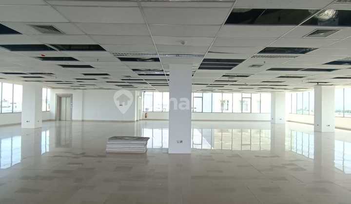 Rare Office Space in the City Center near Tidar Tunjungan Kedungdoro, only around 80k per meter. Rare Office Space in the City Center near Tidar Tunjungan Kedungdoro, only around 80k per meter.