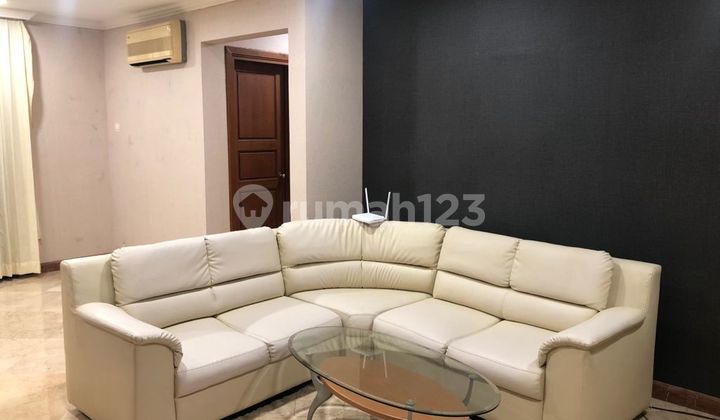 Apartemen Kondominium Graha Famili 2 Bedroom Furnish