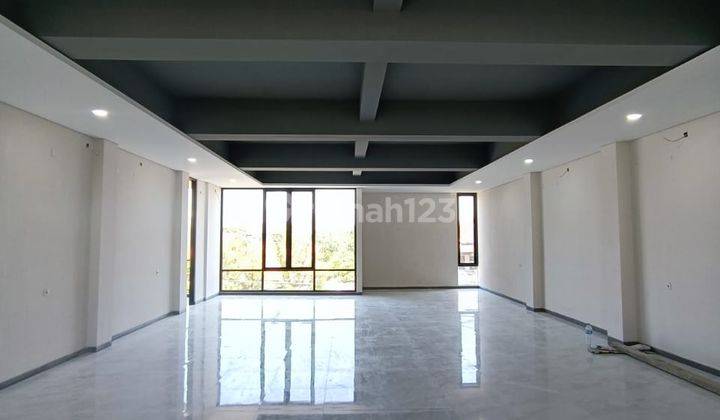 Brand New Modern Mini Building with Rooftop dekat Plaza Marina 2