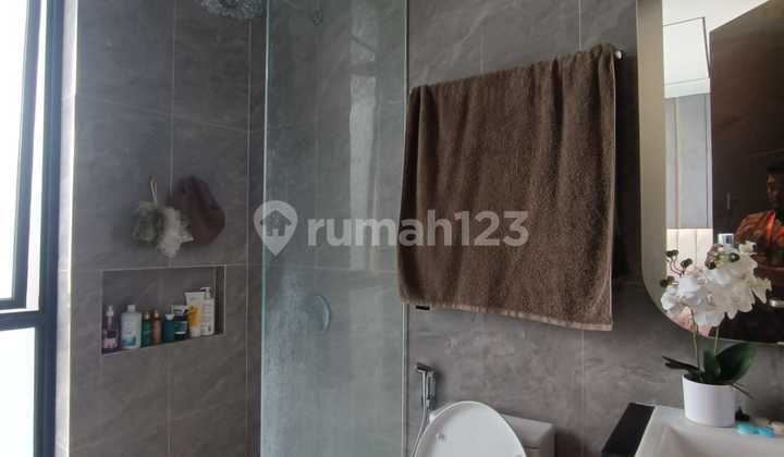 Rumah Minimalis Modern Citraland The Greenlake Wiyung 3 Kamar Hanya 2Man Rumah Minimalis Modern Citraland The Greenlake Wiyung 3 Kamar Hanya 2Man