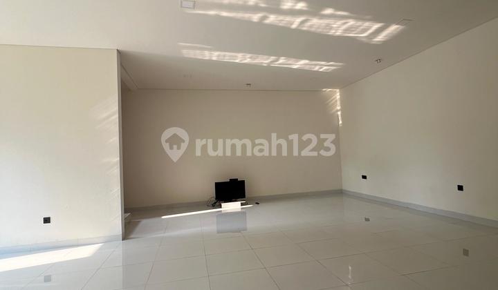 A new 2-story house in Eminent BSD City, only 1 hook unit available, hurry, first come first served. 2